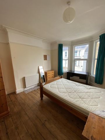 4 bedroom terraced house to rent - Photo 4