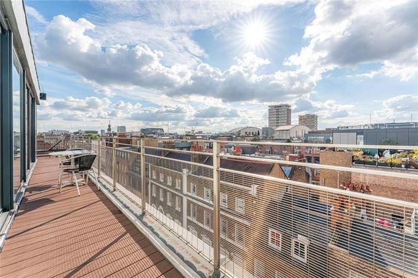2 bedroom penthouse to rent - Photo 1