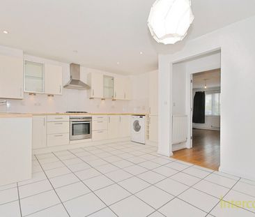 Cox's Gardens, CM23, Bishops Stortford - Photo 3