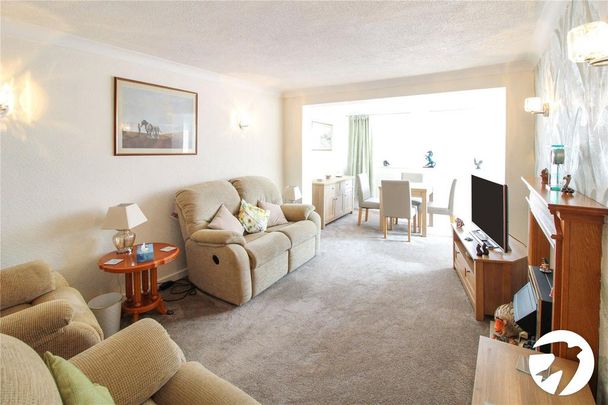 2 bedroom bungalow to rent - Photo 1