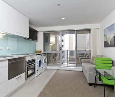 Four bedroom apartment in a convenient location - Photo 3