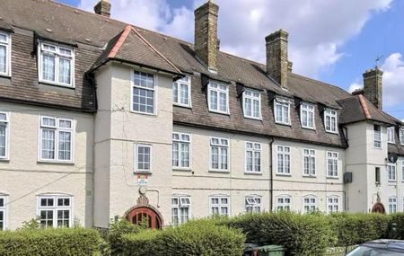 3 bedroom flat to rent - Photo 5