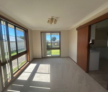 Large Family Home - Photo 6