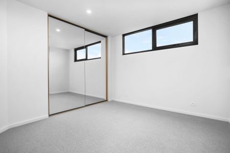 Near New One Bedroom Residence in Elsternwick’s Most Exclusive Development - Photo 2