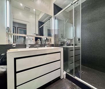 Superbe appartement proche de l'Eglise Russe - Photo 4