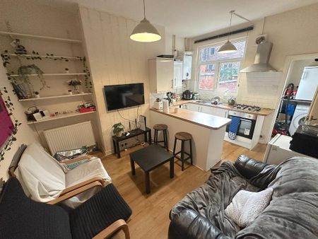 4 bedroom house to rent - Photo 5