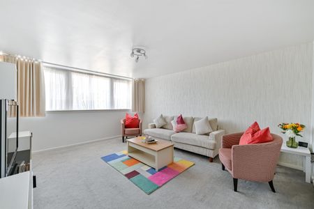Old Kennels Court, Burghfield Road, Reading, RG30 3NS - Photo 2