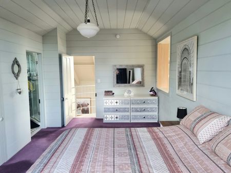 This House is Special! - Photo 5