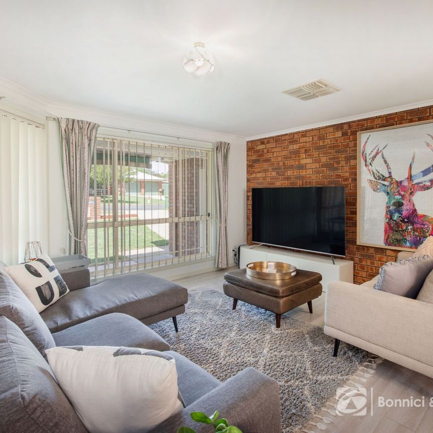 1/32 Lawson Street, West Wodonga - Photo 1