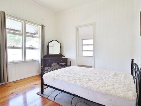 Furnished three bedroom home in The Range! - Photo 4