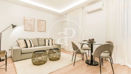 Piso de alquiler en Plazuela de San Ginés, Sol - Photo 2