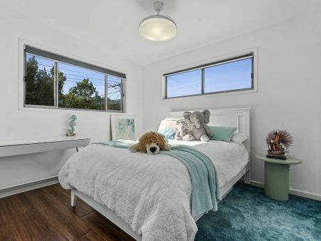 Modern Coastal Living in the Heart of Bongaree - Photo 3