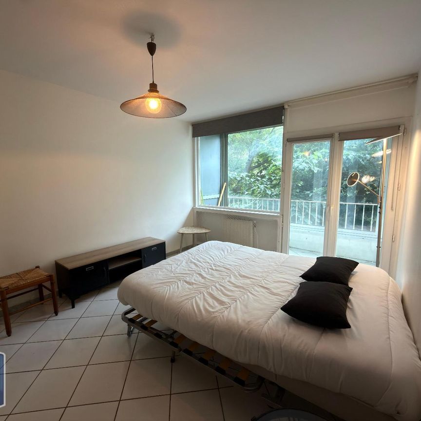 Location Appartement 1 pièce 28m² MARSEILLE 9ème - Photo 1
