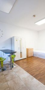 Studio to rent - Photo 4