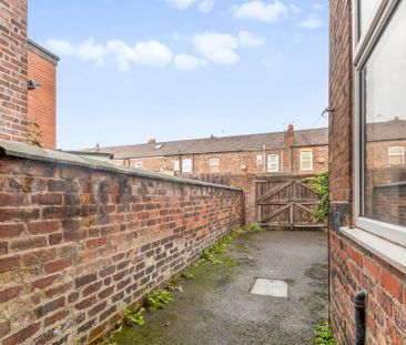 Old Liverpool Road, Warrington - Photo 4