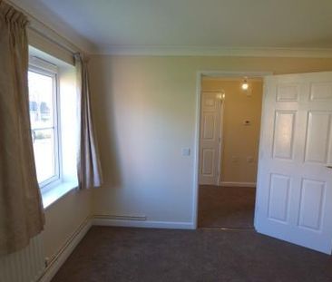 4 bedroom detached house to rent - Photo 2