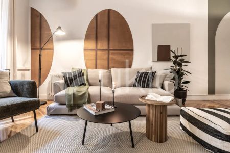 Apartamento de alquiler en Paseo del General Martínez Campos, Almagro - Foto 2