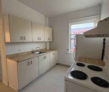341 Elgin Street - B - Photo 5