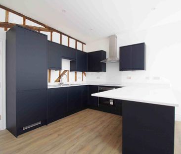 3 bedroom flat to rent - Photo 5