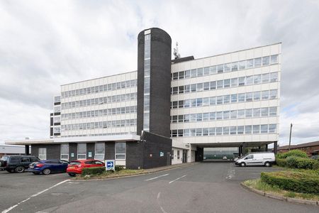 Halfords Lane - Photo 3