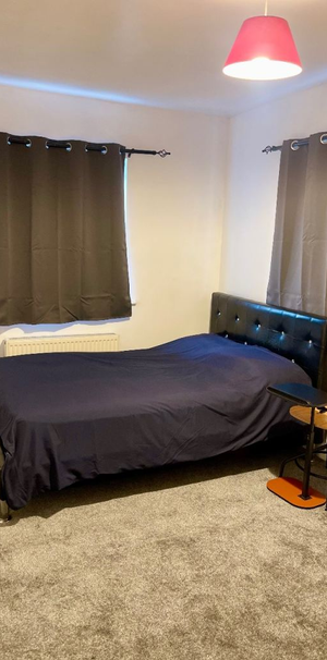 1 bedroom in a house share to rent - Photo 1