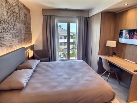 Furnished 2.5-room apartment opposite EPFL - Photo 2