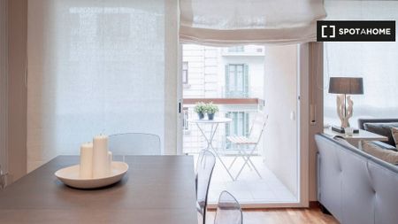 barcelona, Catalonia 08021 - Photo 3