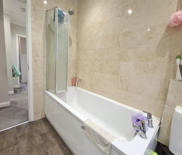 Marlins Turn - Photo 5