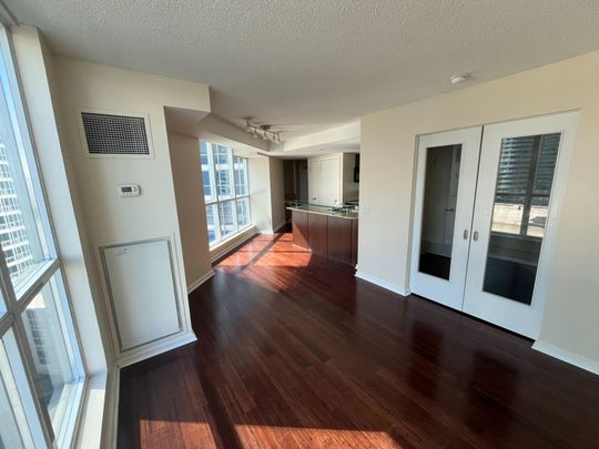 For Lease - 208 Queens Quay N/A Unit# 1013, Toronto, Ontario - Photo 1