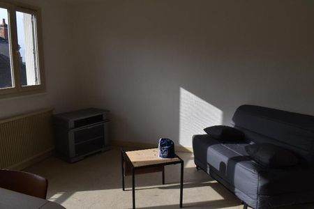 Location Appartement 1 pièce 24m² BRIVE LA GAILLARDE 19100 - Photo 4