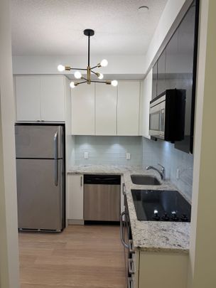 For Lease - 98 Lillian Street Unit# 722, Toronto, Ontario - Photo 1