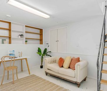 4 Bedrooms - Photo 3