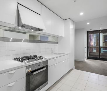 1909/500 Elizabeth Street, Melbourne - Photo 3