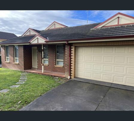 1/37 Peel Street, Berwick, Vic 3806 - Photo 1
