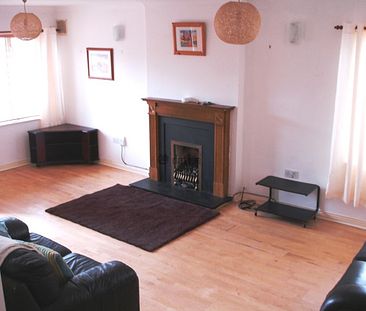 House to rent in Dublin, Glasnevin - Photo 2