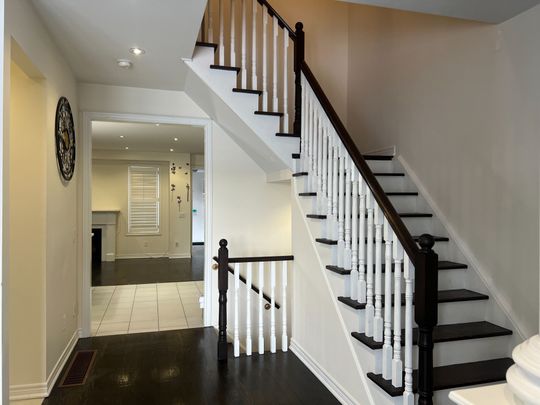 For Lease - 571 Sixteen Mile Drive, Oakville, Ontario - Photo 1