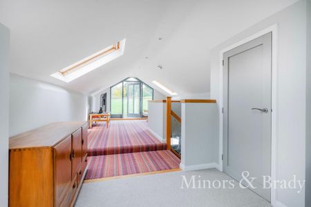 3 bedroom detached house to rent - Photo 4