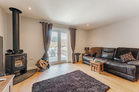 Bridle Close, Hemsby, NR29 - Photo 5