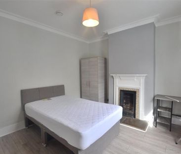 5 bedroom terraced house to rent - Photo 5