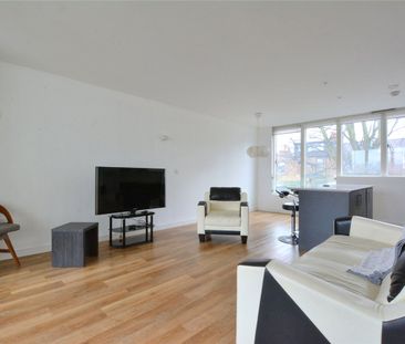 Old Pound Apartments, 2 Westcombe Hill, London, SE10 - Photo 5