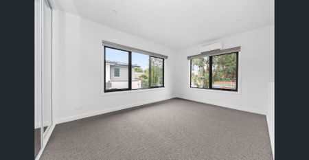 Beautiful modern townhouse - Photo 3