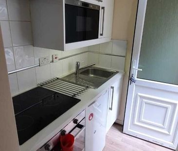 Studio to rent - Photo 5