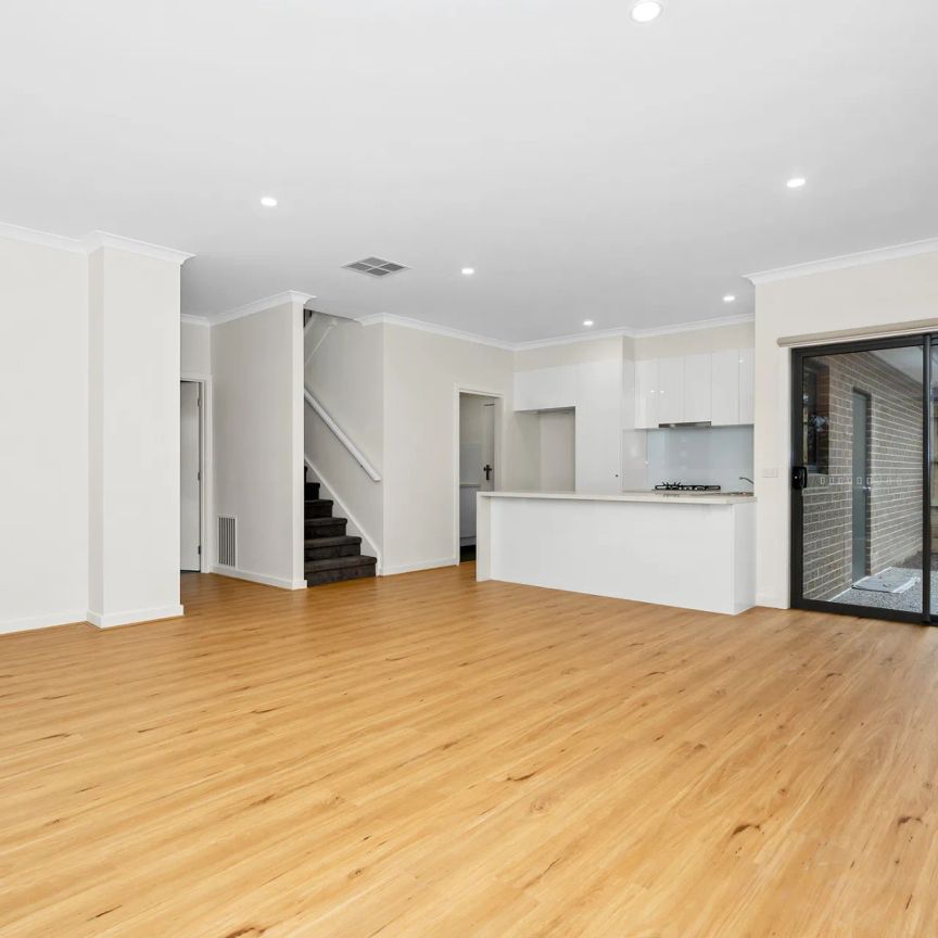 Unit 1/6 James Avenue, Mitcham. - Photo 1