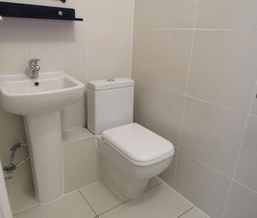 1 Bed Flat, Dollis Road, N3 - Photo 2