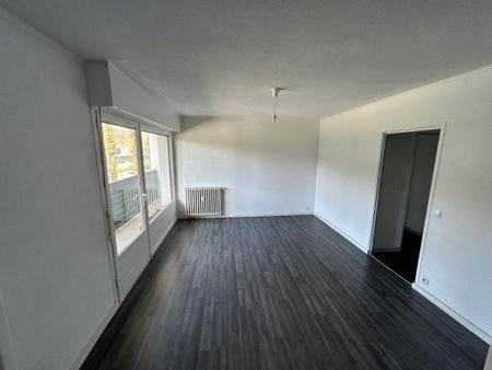 Location Appartement 4 pièces 77m² RUMILLY 74150 - Photo 2