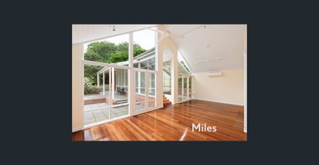 CHARMING FIVE BEDROOM HOME IN PRIME LOCATION - Photo 5