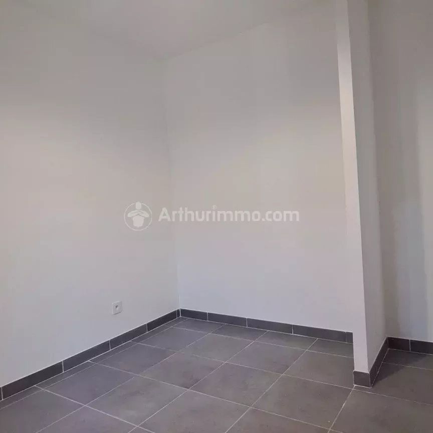 Location Appartement 3 pièces 51 m2 à Carmaux - Photo 1