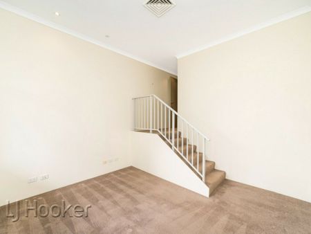 2/32 Fielder Street, EAST PERTH - Photo 2