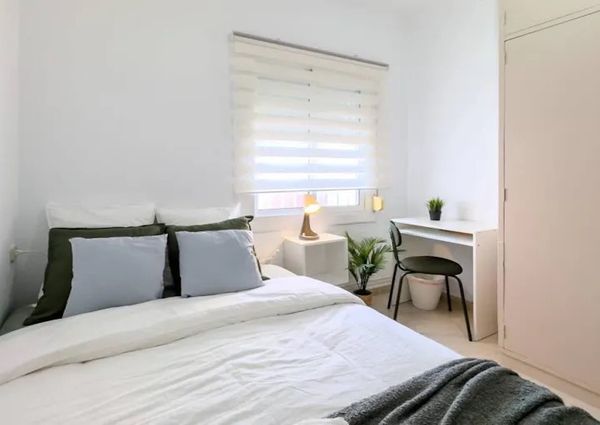 Carrer de les Acàcies, Barcelona, Catalonia 08027