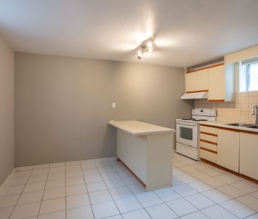 For Lease - 10 Northcliffe Boulevard Unit# Basement, Toronto, Ontario - Photo 5